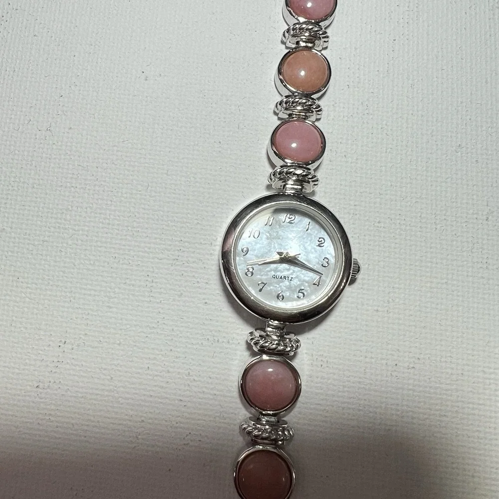 CLASSIC‎ VINTAGE STERLING SILVER CORAL COLOR QUARTZ WATCH 7.25